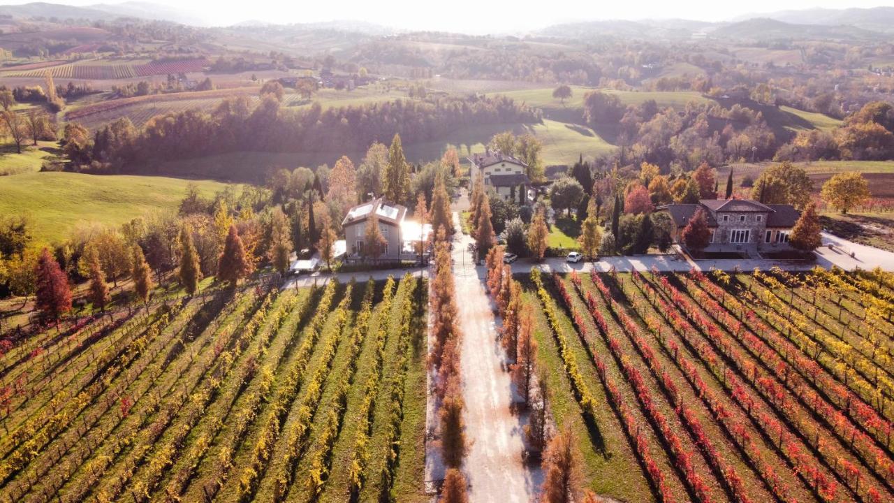Agriturismo E Acetaia La Vedetta カステルヴェトロ・ディ・モーデナ エクステリア 写真